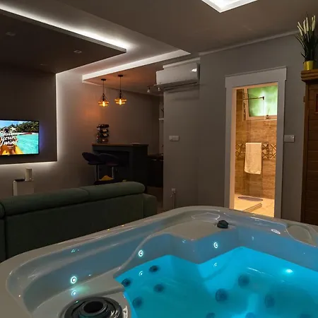 Apartment Level 2 *