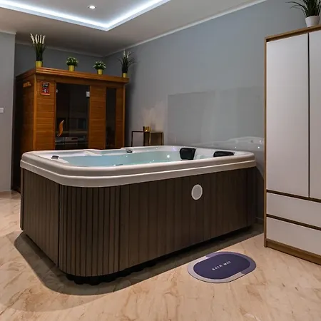 Level 2 Apartment